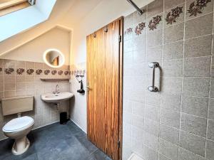 Koupelna v ubytování Holiday Home Andrea by Interhome
