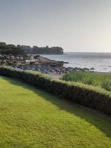 Imagen de la galería de Armiriki Apartments, en Korakokhórion