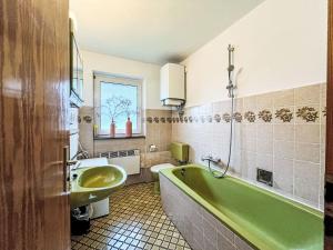 Koupelna v ubytování Holiday Home Andrea by Interhome
