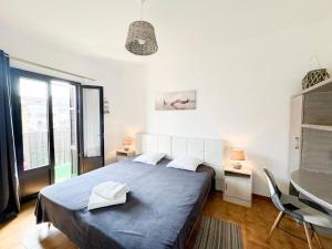 Postel nebo postele na pokoji v ubytování Joli T3 moderne avec vue imprenable sur la mer