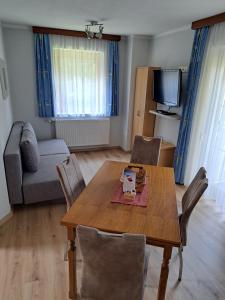 Telewizja i/lub zestaw kina domowego w obiekcie Apartment Katzer