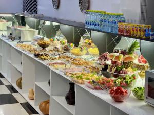 Jídlo v hotelu nebo okolí