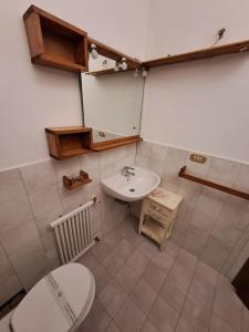 Ένα μπάνιο στο A casa di Emma