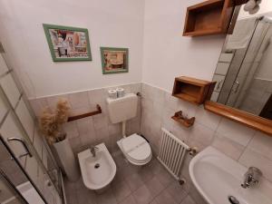 Ένα μπάνιο στο A casa di Emma +1 φωτογραφίες