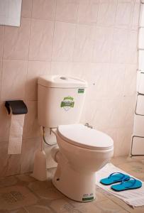 Un baño de Teresita Home JKIA 37 fotos más