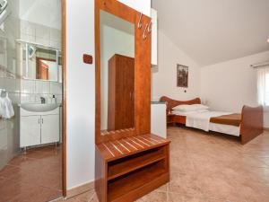 Postel nebo postele na pokoji v ubytování Apartment Delfin-11 by Interhome + 27 fotografií