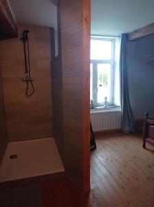 Baðherbergi á Eperon d'Aublain