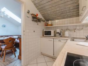 Kuchyňa alebo kuchynka v ubytovaní Apartment Alex Top 68 by Interhome