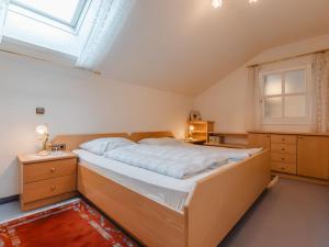 Posteľ alebo postele v izbe v ubytovaní Apartment Alex Top 68 by Interhome