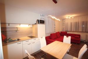 Kuchyň nebo kuchyňský kout v ubytování Ferienwohnung Siedlungsstraße