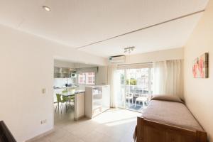 Le Batiment Apartments的厨房或小厨房