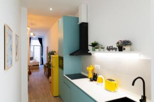 Una cocina o cocineta en Color & Design next to Russafa SOHO