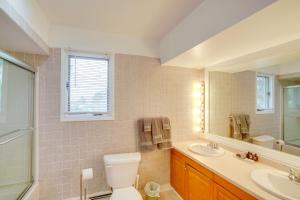 Ένα μπάνιο στο Relaxing Catskills Apt Less Than 3 Mi to Windham Mountain! +27 φωτογραφίες