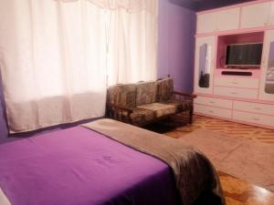 TV a/nebo společenská místnost v ubytování Hermosa casa rodeada de naturaleza