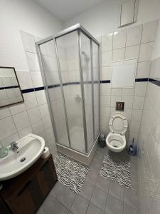 Bilik mandi di Elegant &Apartment 1
