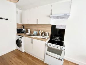 Η κουζίνα ή μικρή κουζίνα στο Studio hyper centre Trouville