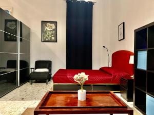 Area soggiorno di Spacious Studio in Via dei Coronari