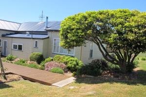 Gallery image of Beth's Cottage Roaring 40s in Rocky Cape