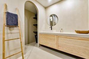Ein Badezimmer in der Unterkunft VERTIGO- Managed by Almarina