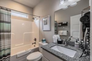 Et badeværelse på Roost Cottage + 32 billeder