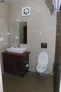 Ένα μπάνιο στο Green Hotel +10 φωτογραφίες