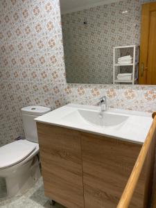 Ένα μπάνιο στο Apartamento con Vistas Panorámicas