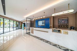 Vstupní hala nebo recepce v ubytování Echarm Hotel Guangzhou Baiyun Station Julong Metro Station
