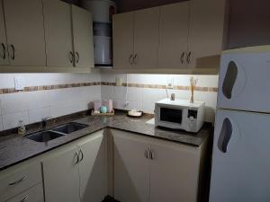 Η κουζίνα ή μικρή κουζίνα στο La Mora Casa +11 φωτογραφίες
