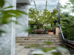 Zahrada ubytování Anh Quan Khoi Hotel