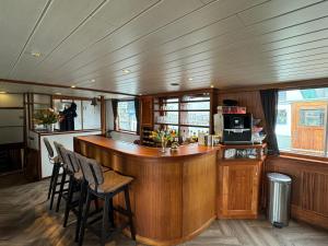 a bar in the center of a boat at La Mar in Amsterdam