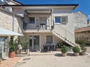 Μπαλκόνι ή βεράντα στο Grotta Apartment