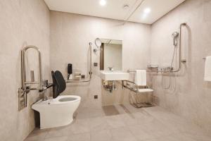 Phòng tắm tại Stanford Hotel Myeongdong