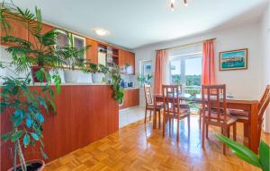 Kuchyňa alebo kuchynka v ubytovaní Apartment Mare
