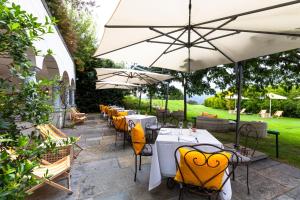 Resort Collina d'Oro - Hotel, Residence & Spa外面的花园