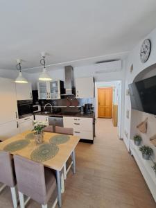 Kuchyň nebo kuchyňský kout v ubytování Sweet Home Lustig