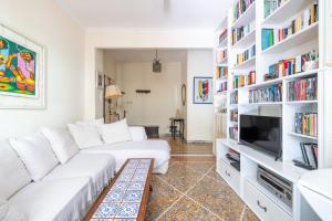 TV a/nebo společenská místnost v ubytování Rome city terrace apartment - Smart Relax Home