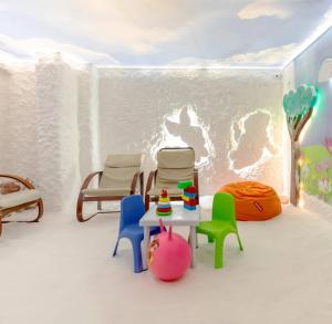 Dětský klub v ubytování Lorena Holiday Spa Свети Спас