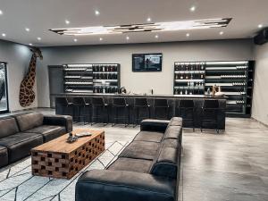 Χώρος καθιστικού στο 4 Aces Outfitters Lodge