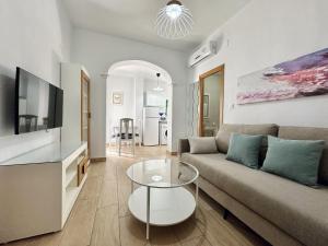 TV a/nebo společenská místnost v ubytování Apartamentos Turísticos Santo Rostro