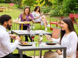 Hosté ubytování Mercure Bourg En Bresse