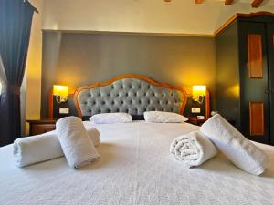 Ein Bett oder Betten in einem Zimmer der Unterkunft Tlos Yalı 3+1 Villa, Özel Havuzlu, Fethiye