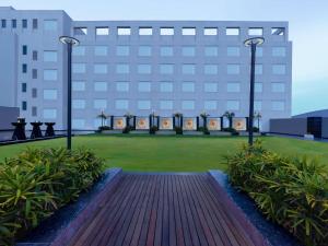 Zahrada ubytování Novotel Jaipur Convention Centre