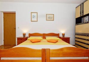 Posteľ alebo postele v izbe v ubytovaní Apartments Snjeza