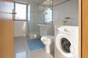 Kúpeľňa v ubytovaní Apartments Ana + 37 fotografií