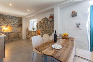 Fotografie z fotogalerie ubytování House Stone v destinaci Babino Polje