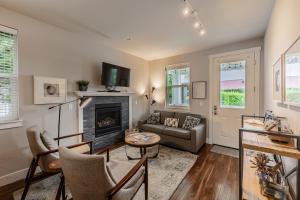 Et tv og/eller underholdning på Roost Cottage