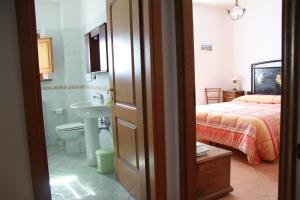 A bathroom at Agriturismo Podere Fiume