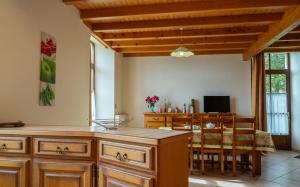 Μια τηλεόραση ή/και κέντρο ψυχαγωγίας στο La maison d'aurelles