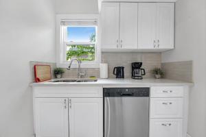 Gambar di galeri bagi Graceful Home Near DT GO Hospitals Waterfalls di Hamilton +11 gambar