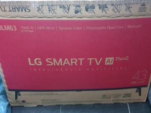 TV o dispositivi per l'intrattenimento presso Flat com Ar, SmarTV43, wifi, estac, novo, Selenita2